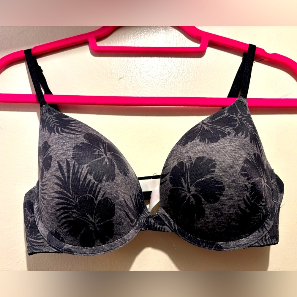 Victoria Secret PINK Wear Everywhere Push Up Bra